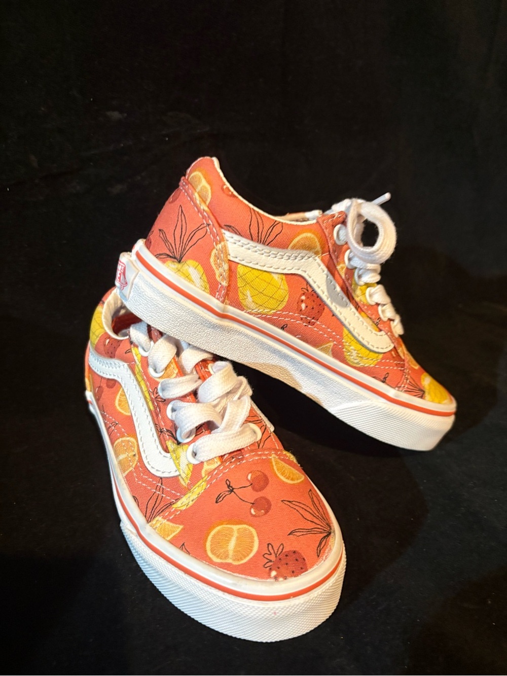 Kids Orange Fruit Print Canvas Vans Sneakers in size 11